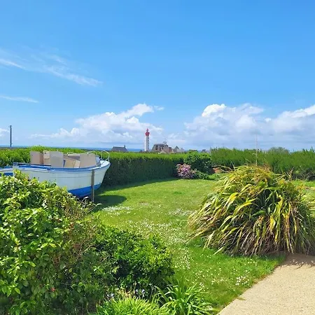 Le Repere De Saint Mathieu Holiday home *